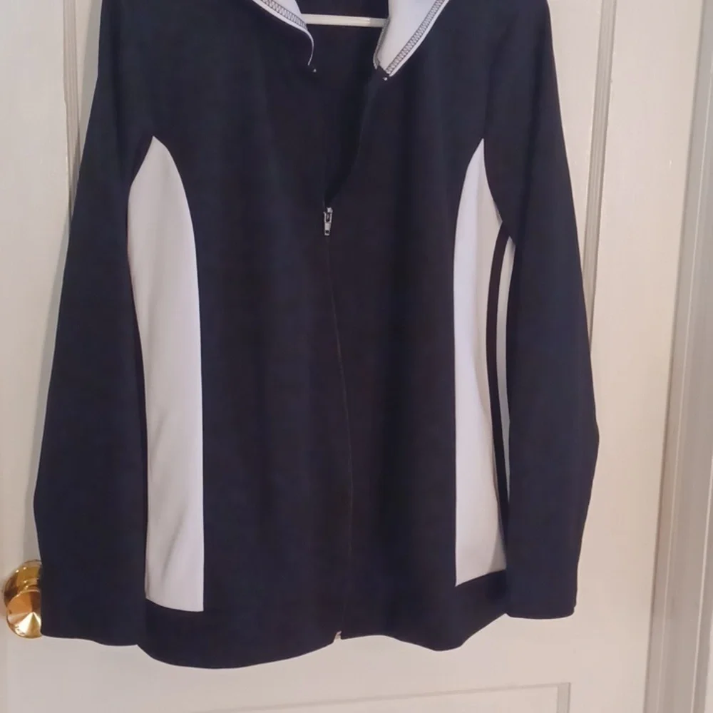 Venezia jacket women's plus size 18/20 black and white hooded jacket